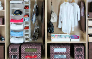 Façons de rangement compact des objets dans le placard, comment les plier
