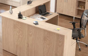 Recommandations pour le choix des meubles à l'accueil, règles de placement, conseils de design