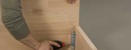 Les étapes de fabrication d'une armoire à partir de panneaux de meubles de vos propres mains, tout en détail