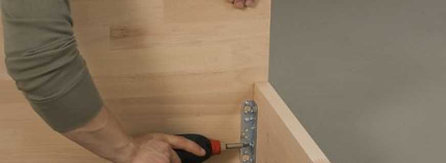 Les étapes de fabrication d'une armoire à partir de panneaux de meubles de vos propres mains, tout en détail