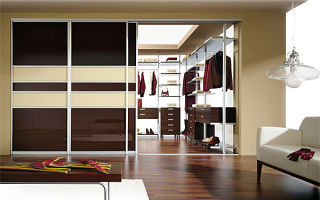 Types de portes coulissantes vers le dressing, conseils de sélection