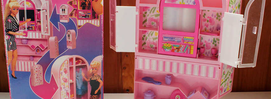 Variétés d'ensembles de meubles pour Barbie, les nuances de choix
