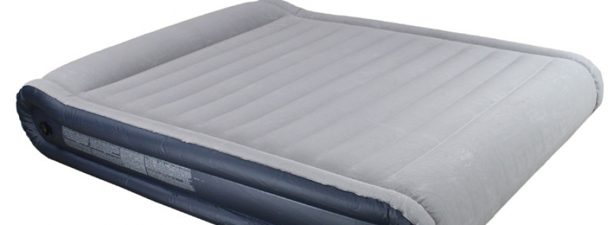 Un aperçu de la gamme de matelas pneumatiques Intex et de leurs caractéristiques