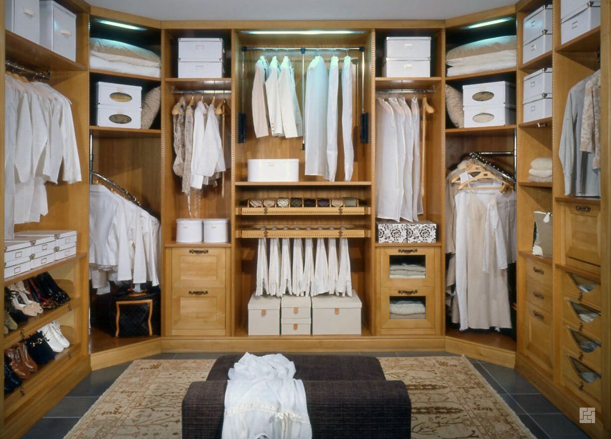 Dressing dans une pièce séparée