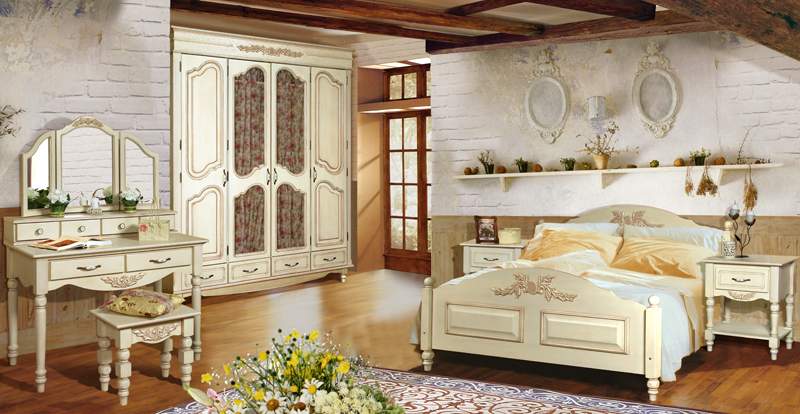 Beau mobilier de chambre blanc de style provençal