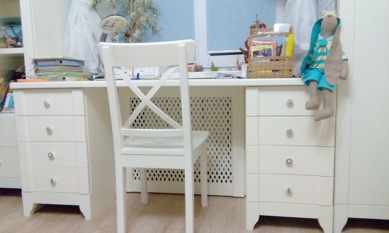 Le mobilier blanc pour une chambre d'enfant s'intégrera dans n'importe quel intérieur
