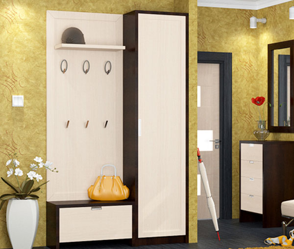 Mobilier blanc pour un petit couloir