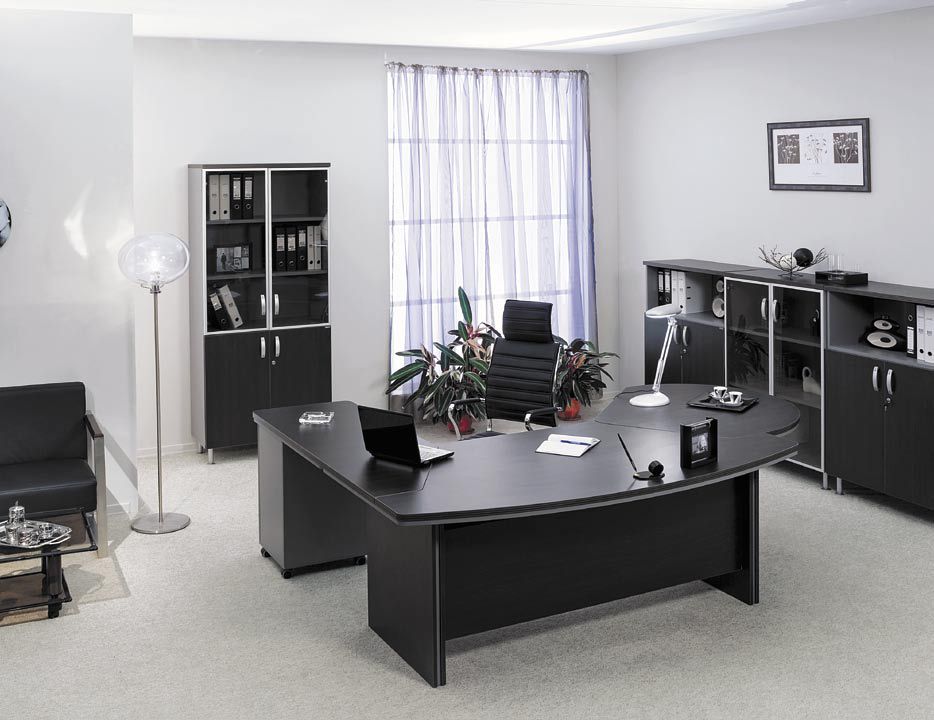 Mobilier noir pour la tête