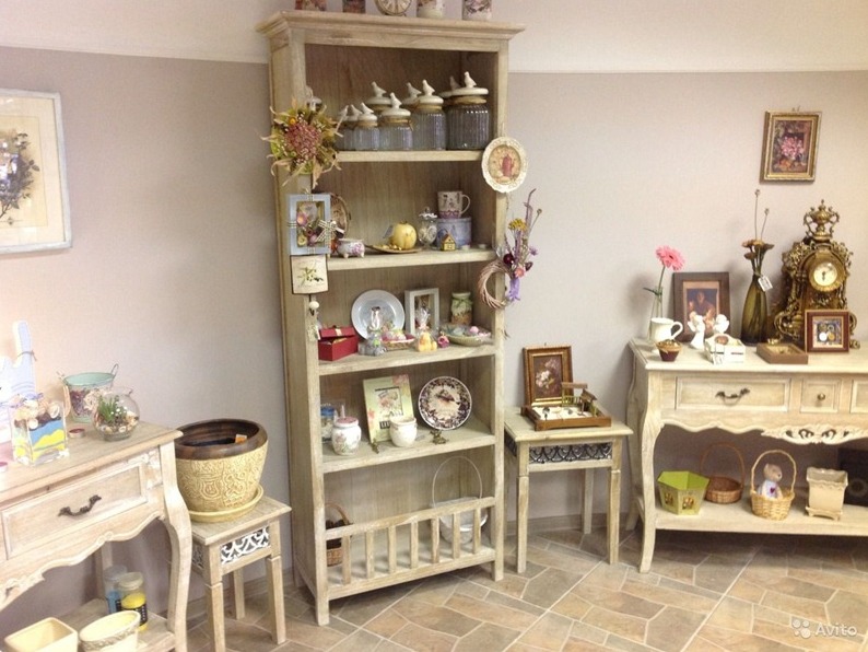 Autres joyaux décoratifs en bois