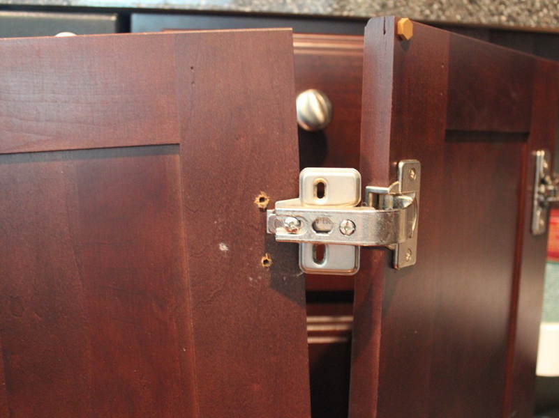 Rupture de porte de meuble