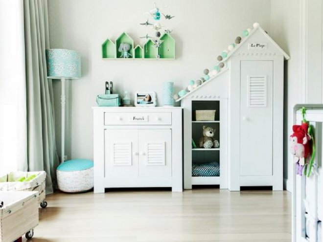 Meubles blancs classiques pour enfants