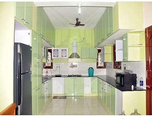 Chambre au design moderne et confortable