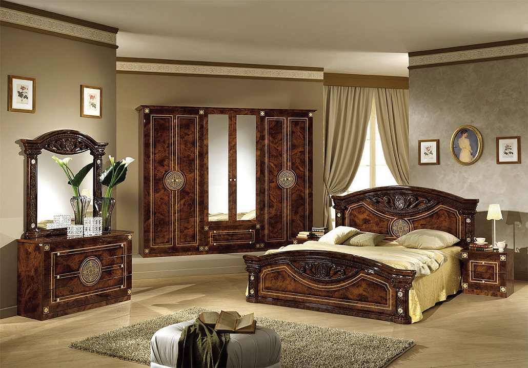 Meubles en bois naturel