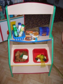 Petit mobilier de jeu à placer en maternelle