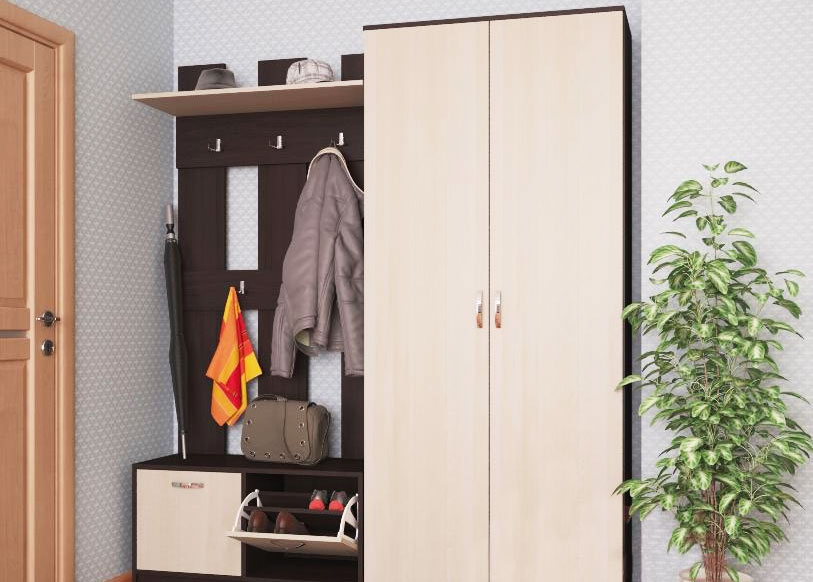Petits meubles pour un petit couloir