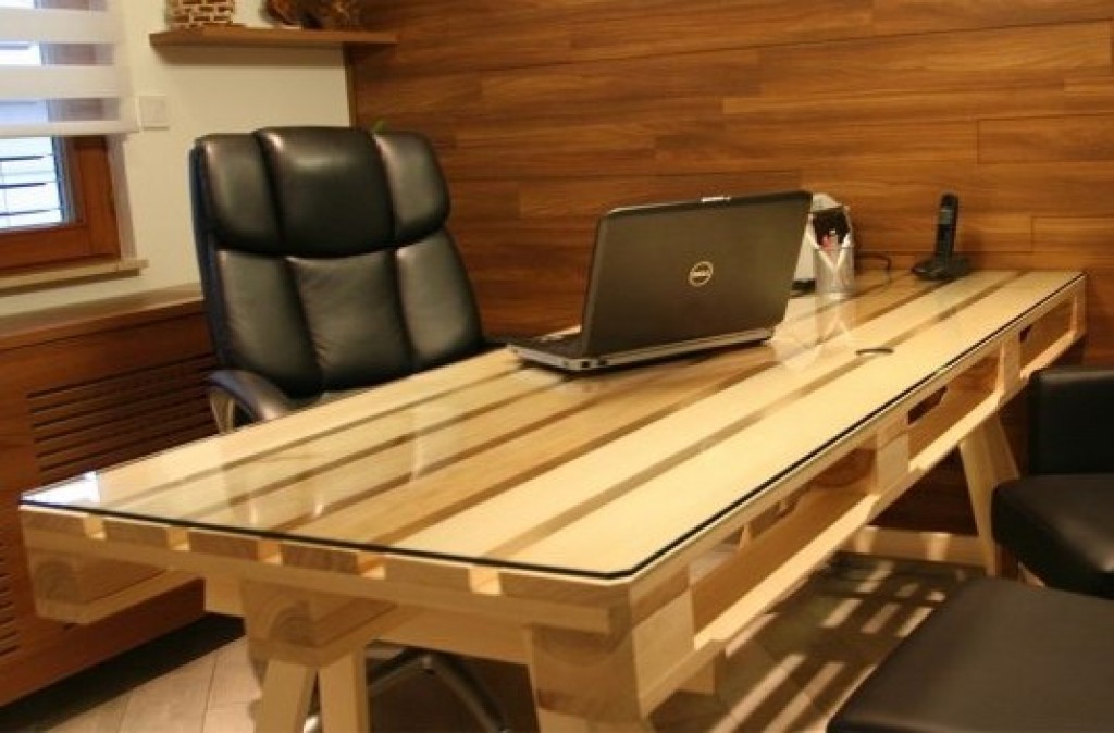 Table de bureau en palettes
