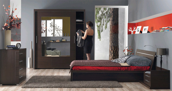 La disposition originale des meubles dans la chambre