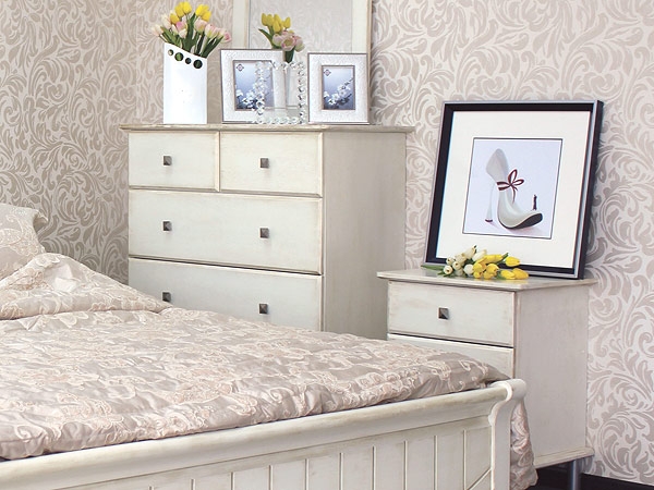 Commode pratique dans la chambre