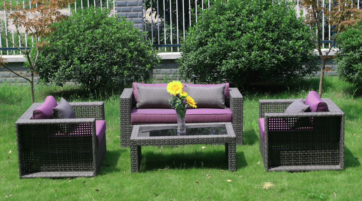 Jardin avec mobilier en rotin