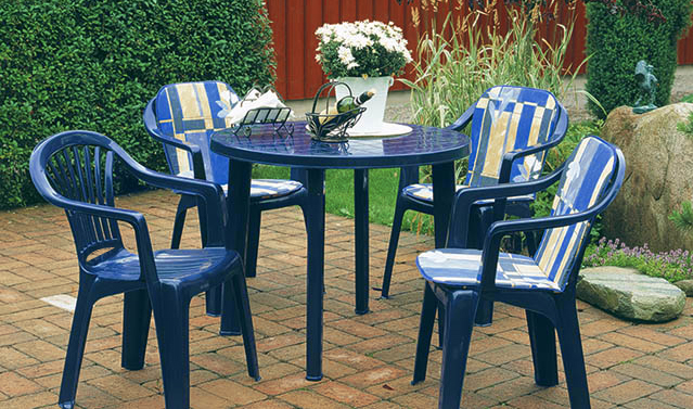 Meubles de jardin en plastique bleu