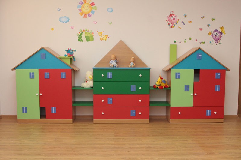Mobilier moderne à la maternelle