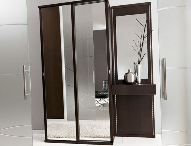 Mobilier élégant pour un petit couloir