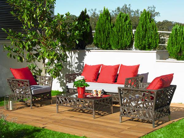 Meubles en plastique confortables pour la décoration de jardin