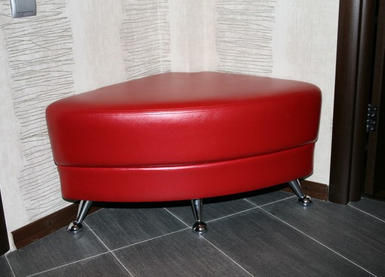 Pouf d'angle rouge