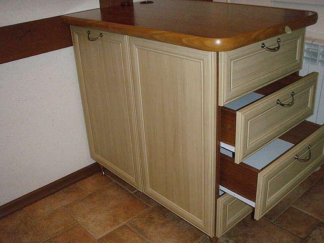 Table de chevet bricolage avec tiroirs