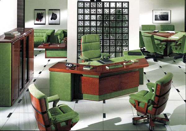 Mobilier de bureau de couleur originale