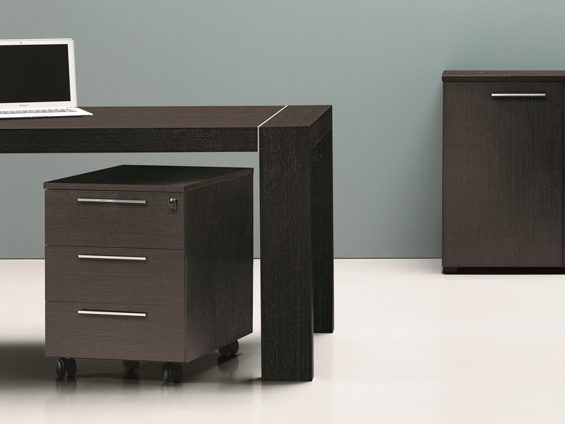 Armoire de bureau pour un bureau