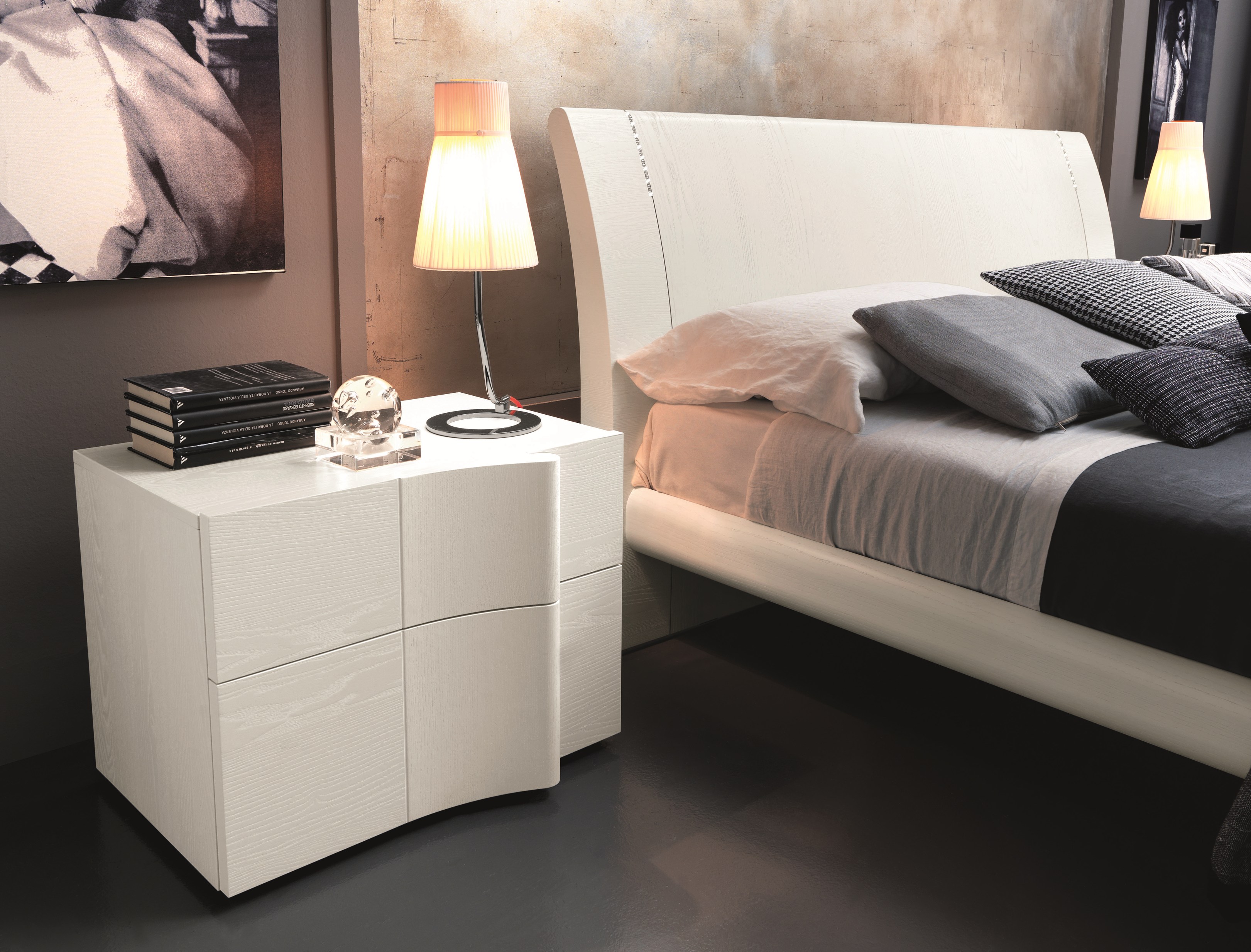 Tables de chevet de fabrication italienne