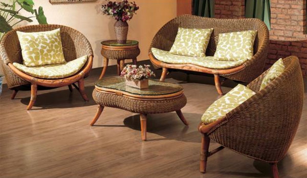 Mobilier en osier élégant à l'intérieur