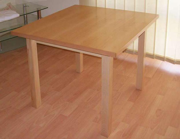 Table en hêtre
