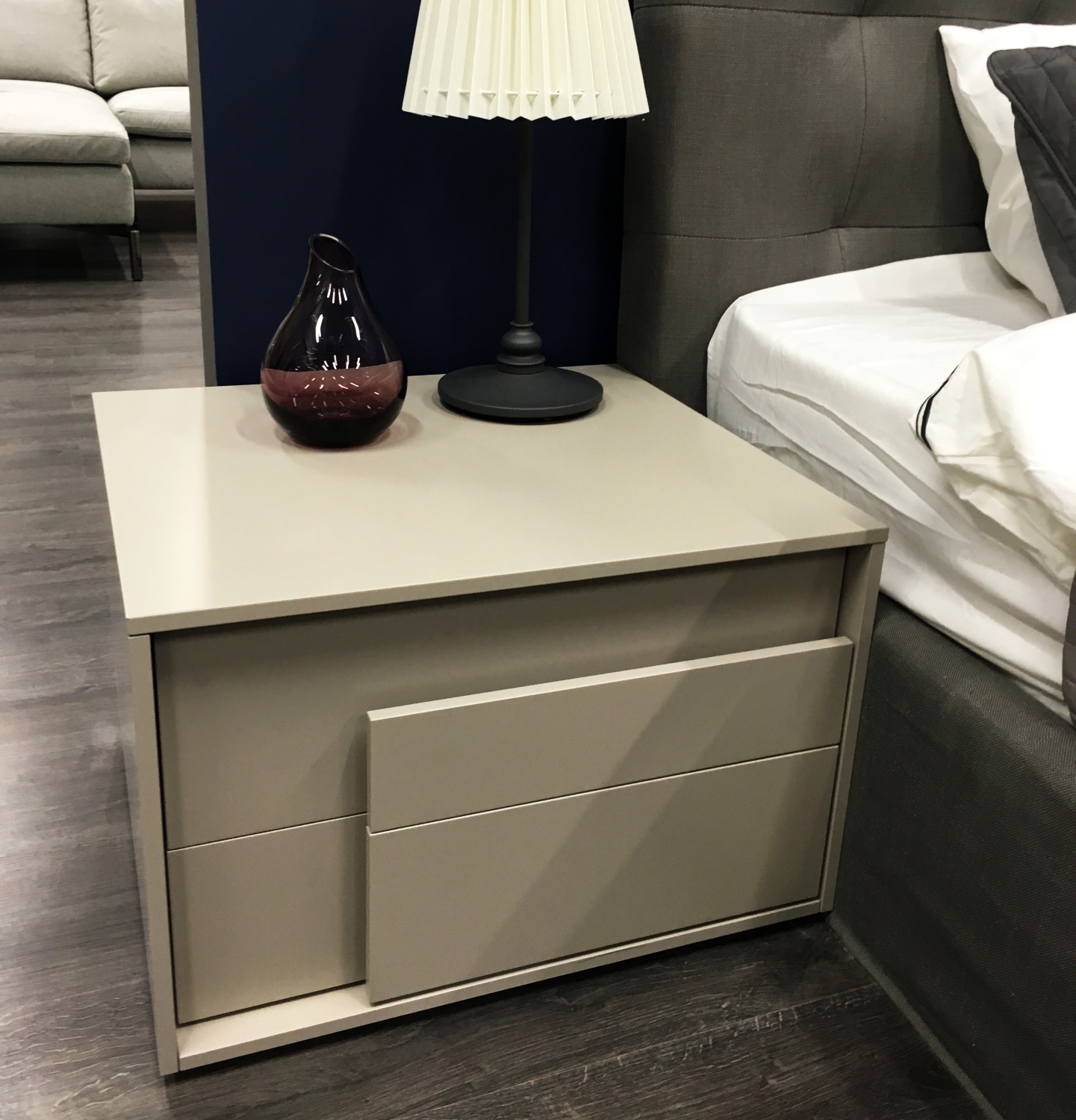 Des couleurs vives dans la chambre