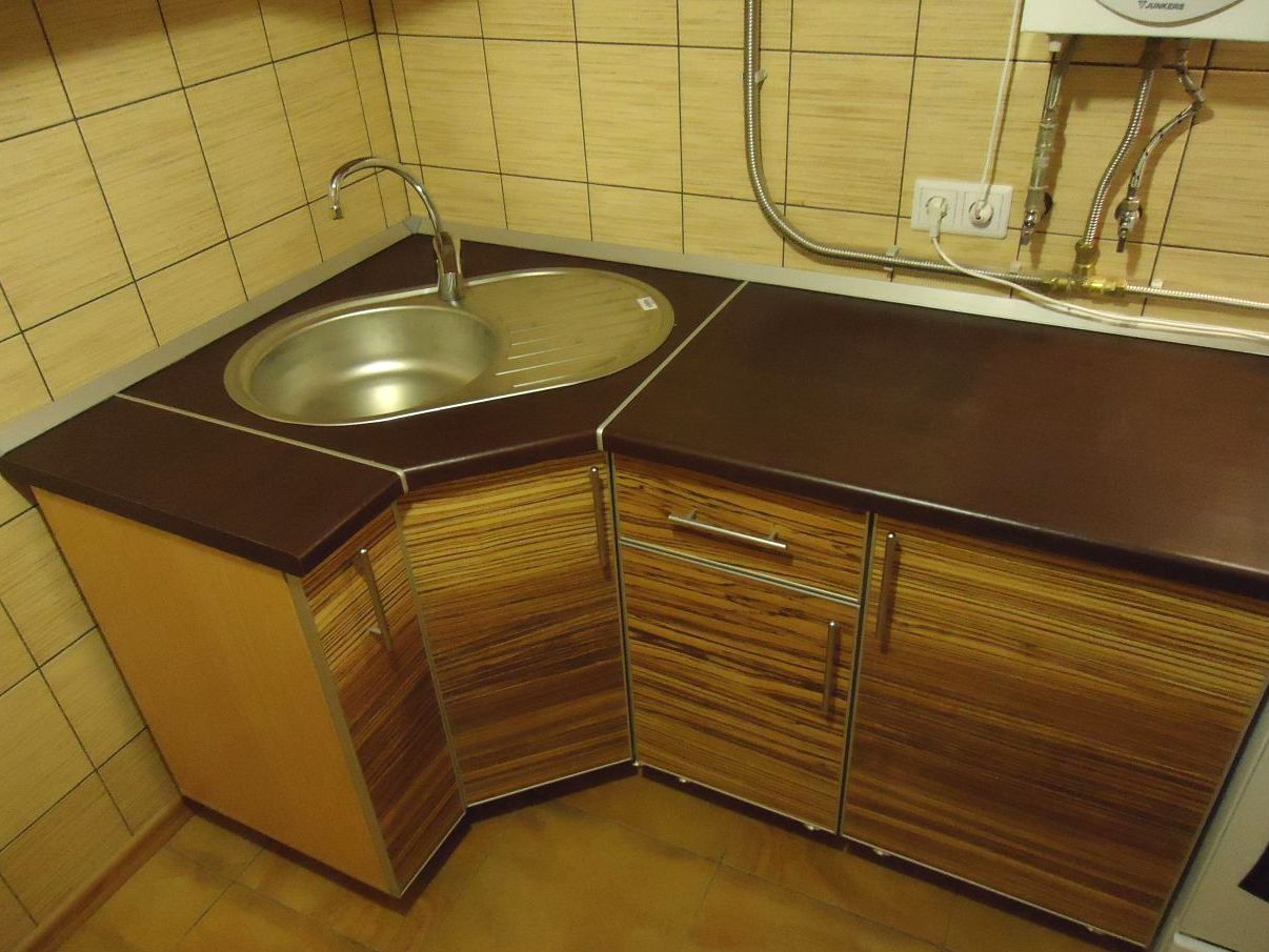 Évier trapézoïdal pour la cuisine