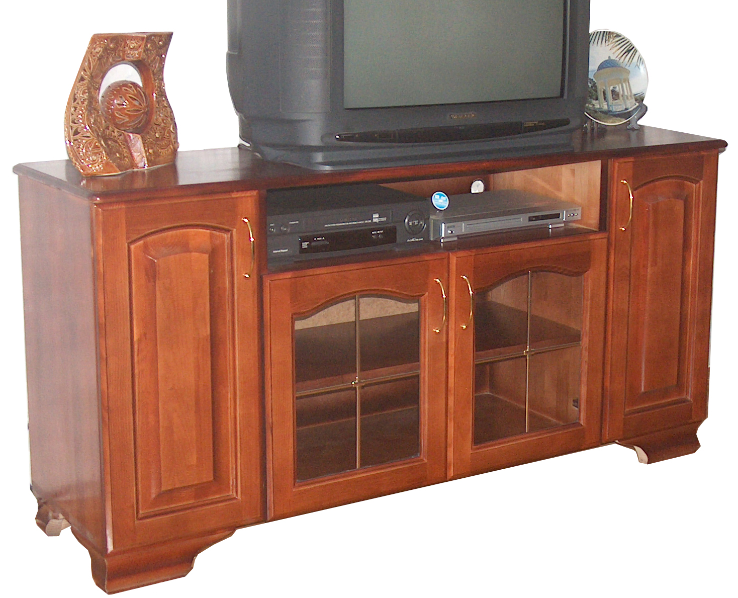 Armoire en bois massif