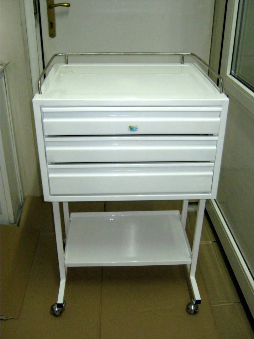 Armoire roulante médicale