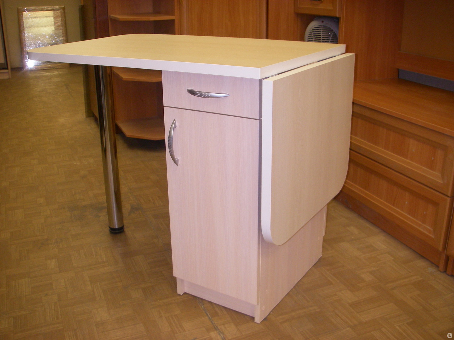 Tables de bureau pratiques