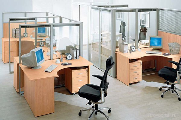 Zonage avec mobilier de bureau