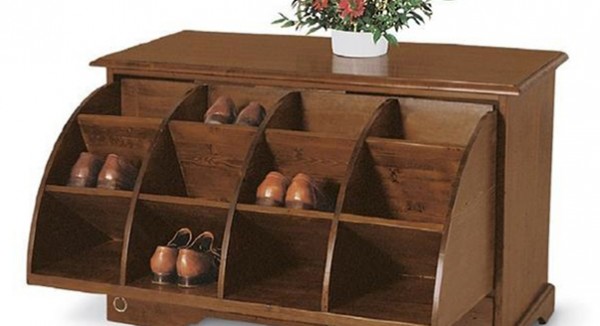 Piédestal en bois