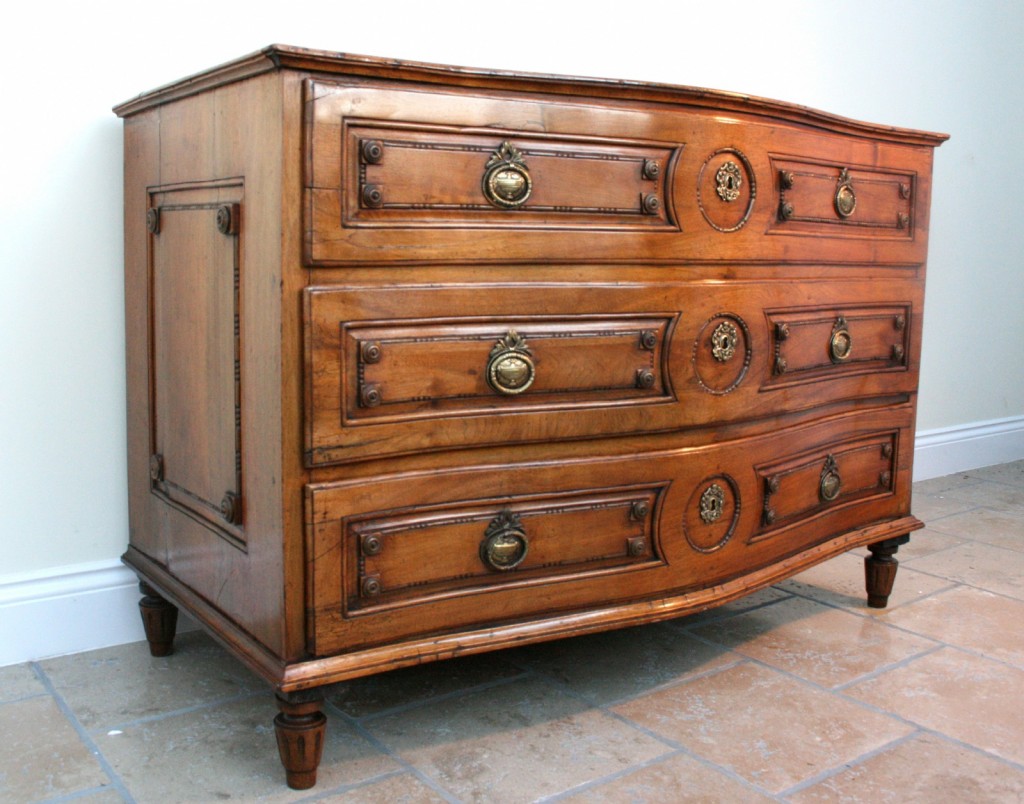 Commode en bois