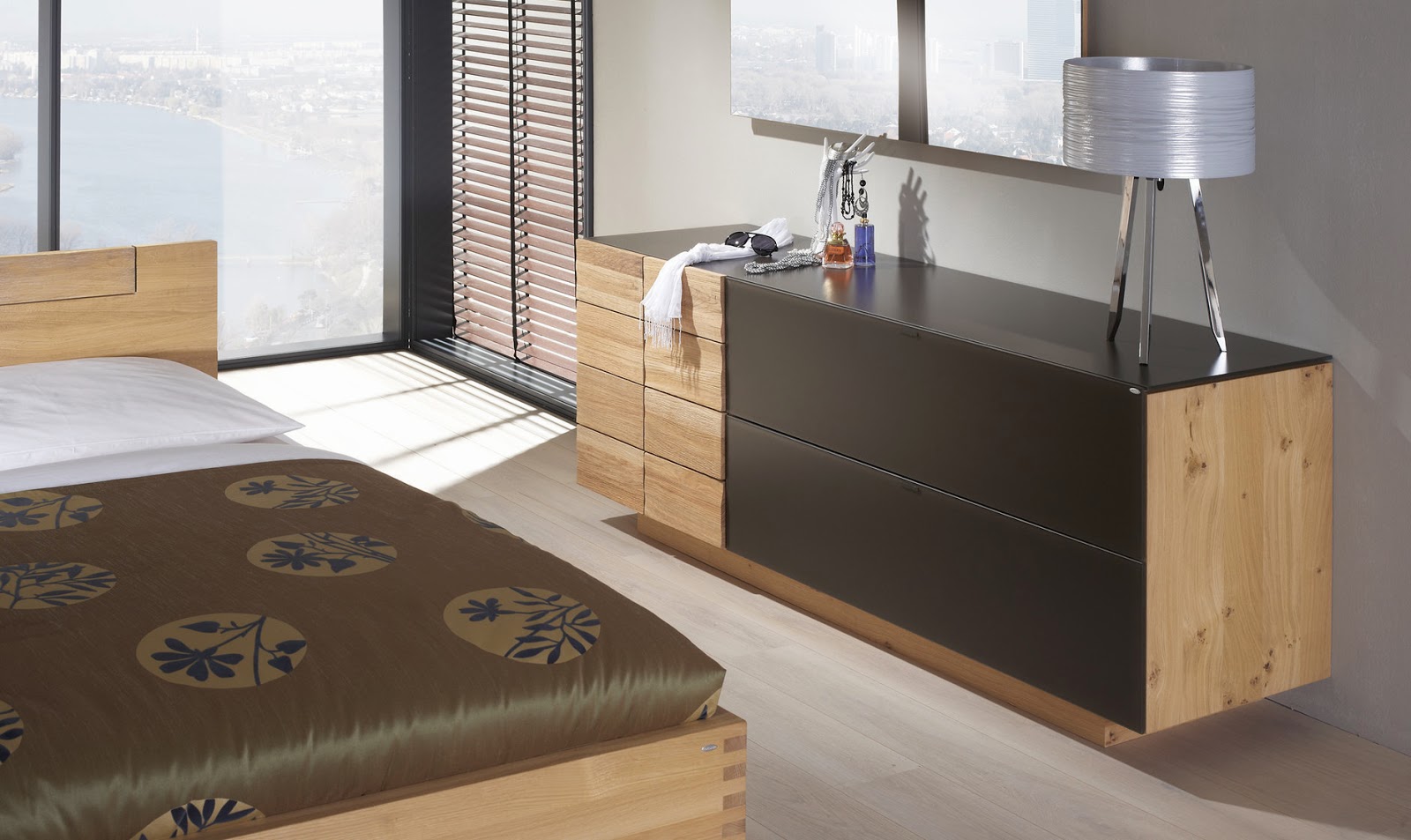 L'intérieur de la chambre peut être aménagé à votre convenance.