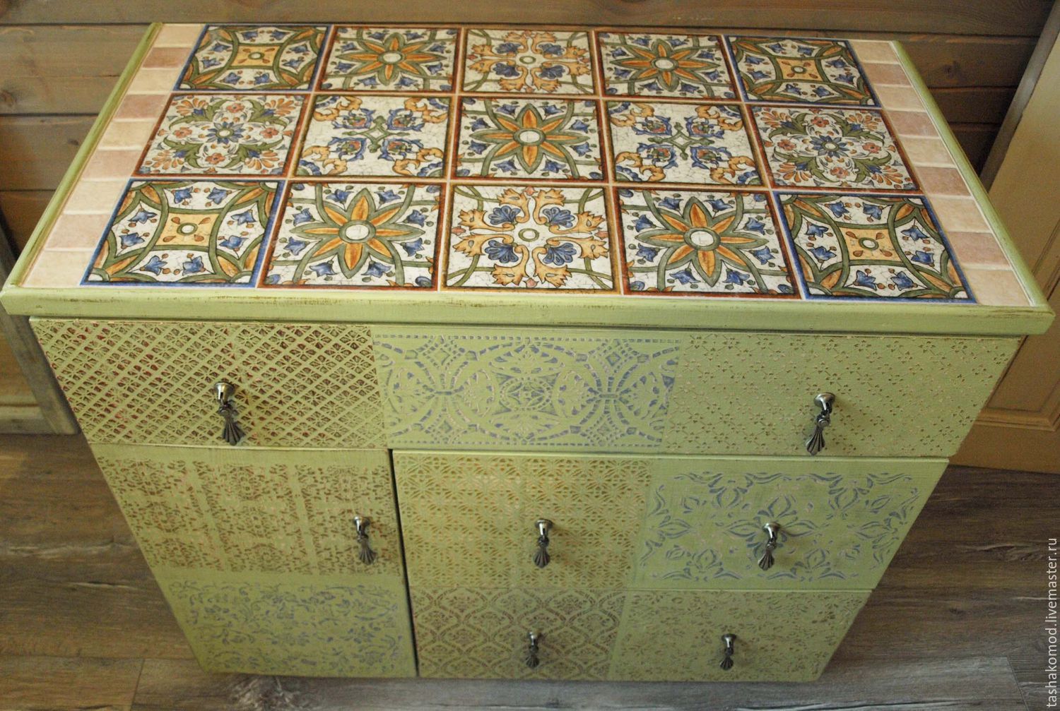 Commode