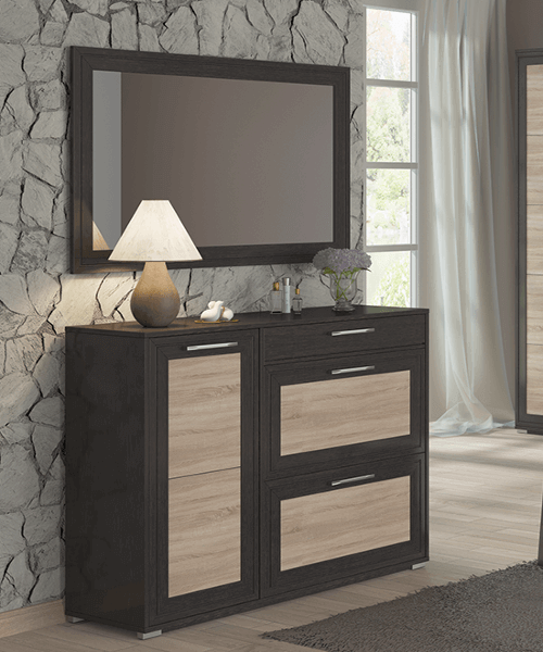 Commodes dans le couloir