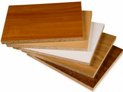 Feuilles d'aggloméré