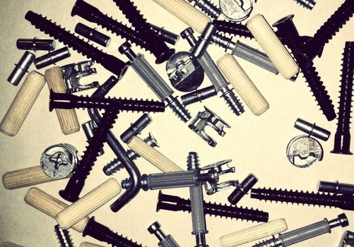 Fixations pour meubles