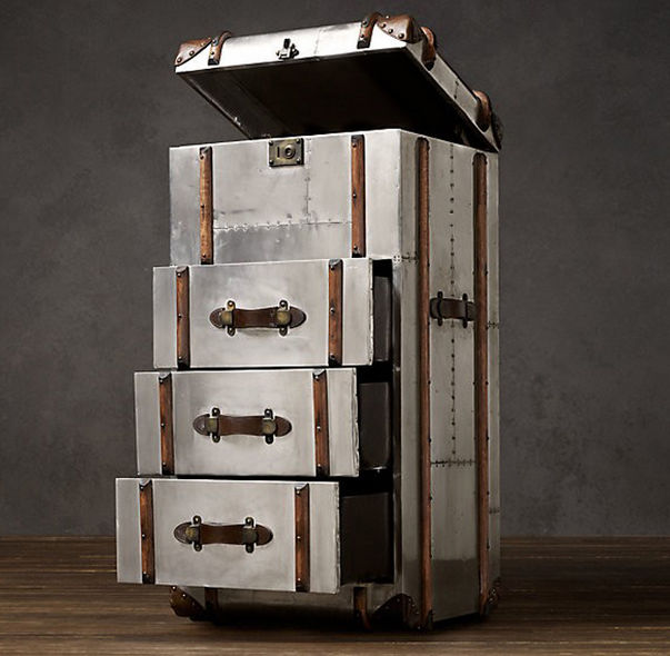 Commode en métal