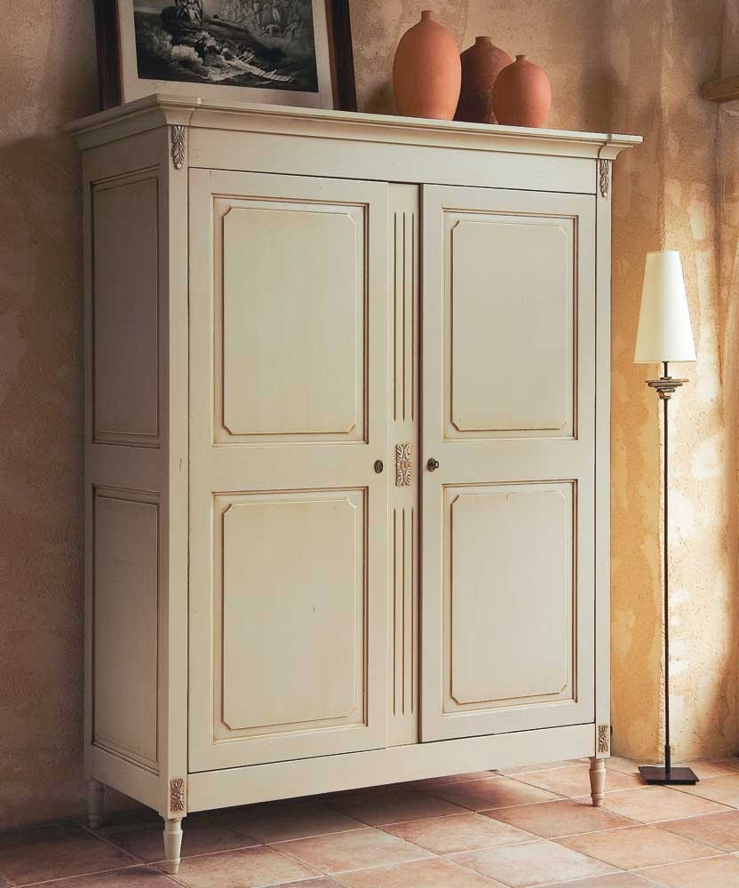 Cabinets français exquis