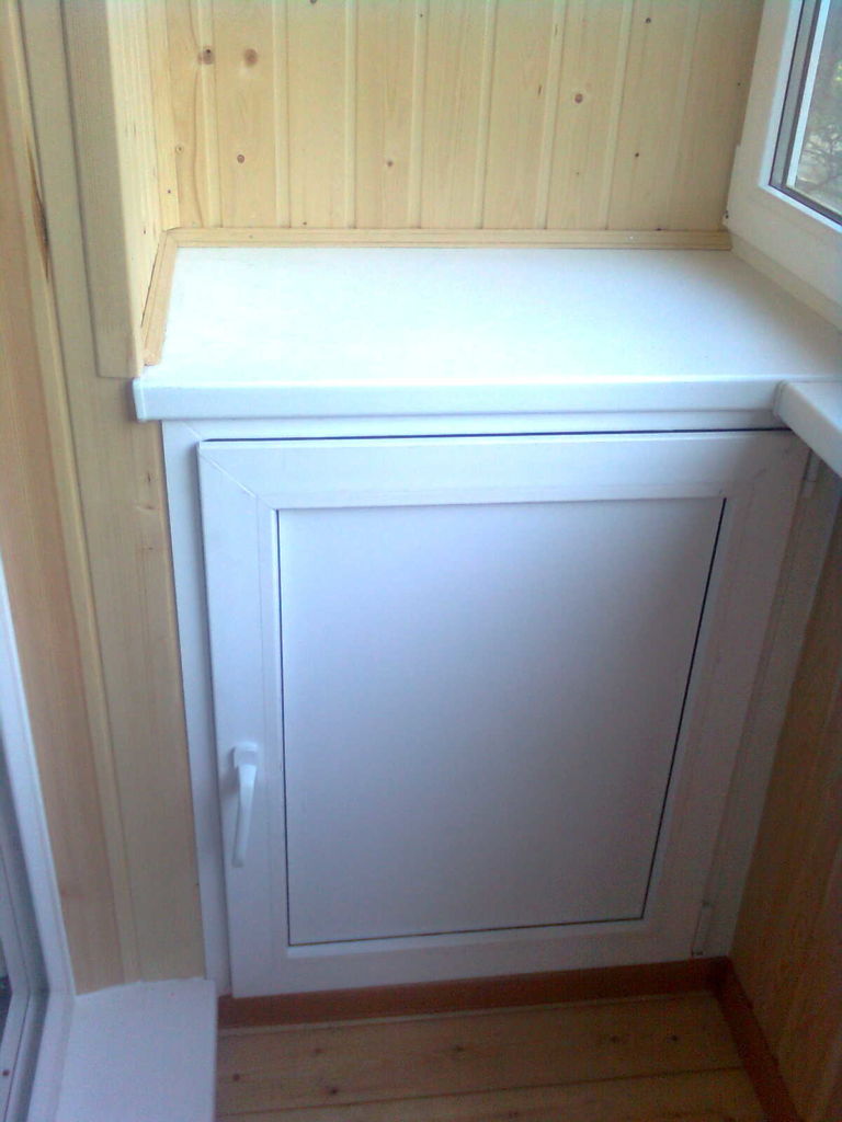 Petite armoire en plastique